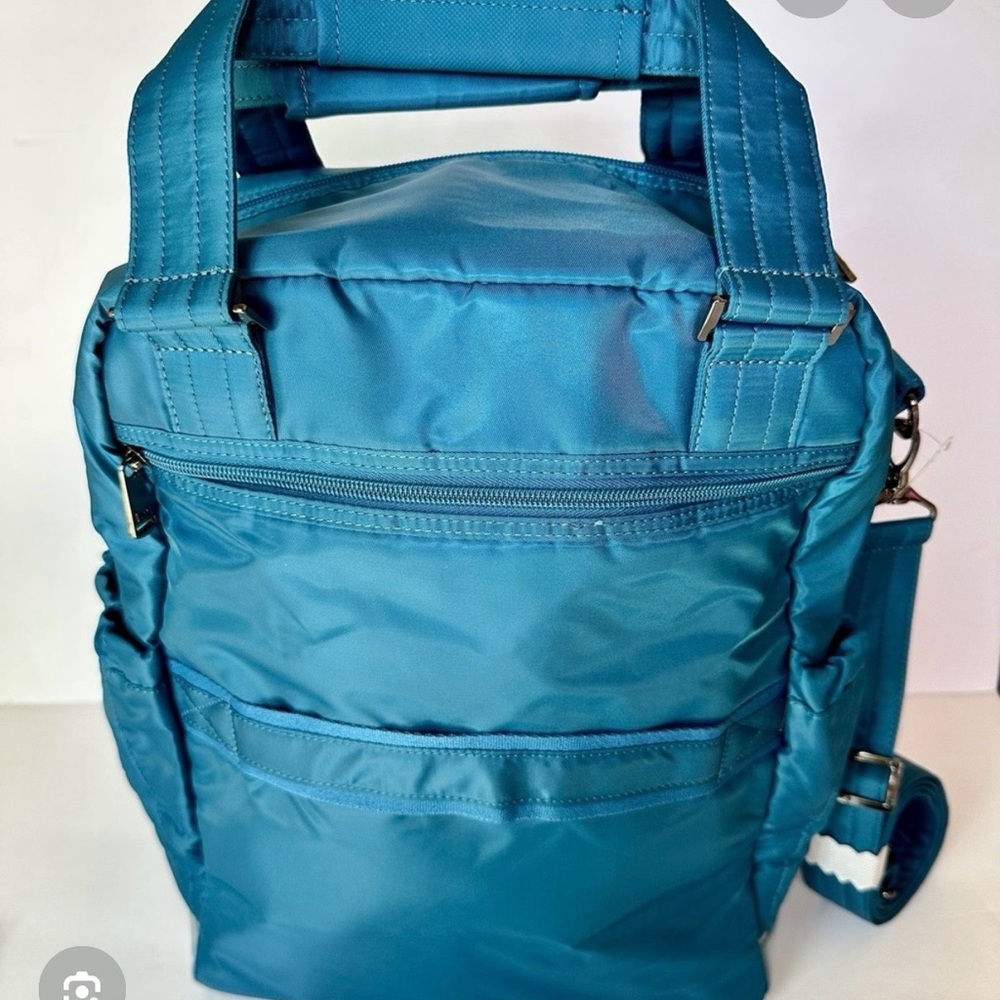 lug Ranger XL Packable NWOT Ocean